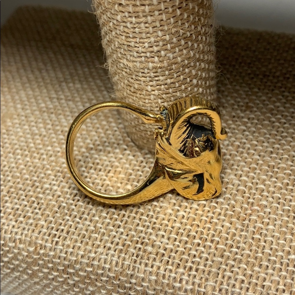 Vintage Signed Gold Raised Elephant Ring - Picture 2 of 3